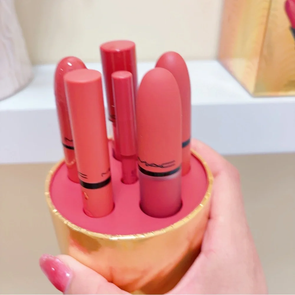 MAC Cosmetics brand new
